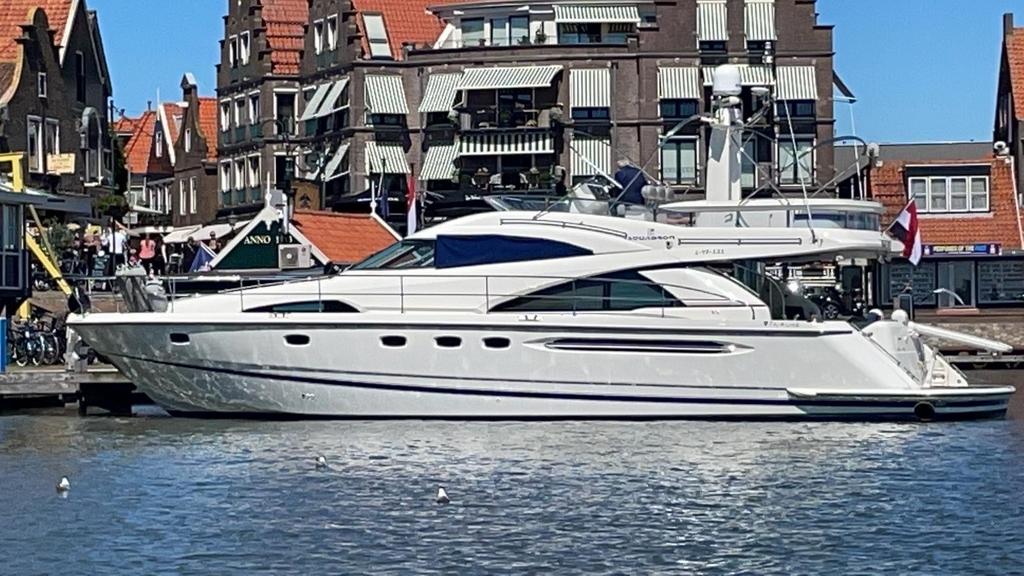 Fairline Squadron 58, Watersport en Boten, Binnenboordmotor, 6 meter of meer, Diesel, Ophalen of Verzenden
