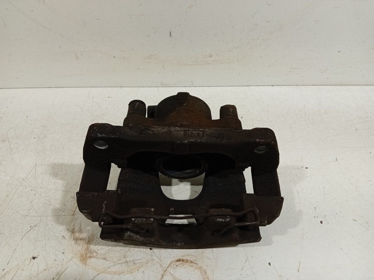 Remklauw links voor Fiat 500X, Onderdelen@venauto.nl, Van der Ven Autorecycling B.V., Gebruikt, Ettenseweg 76, 4706 PB Roosendaal, The Netherlands