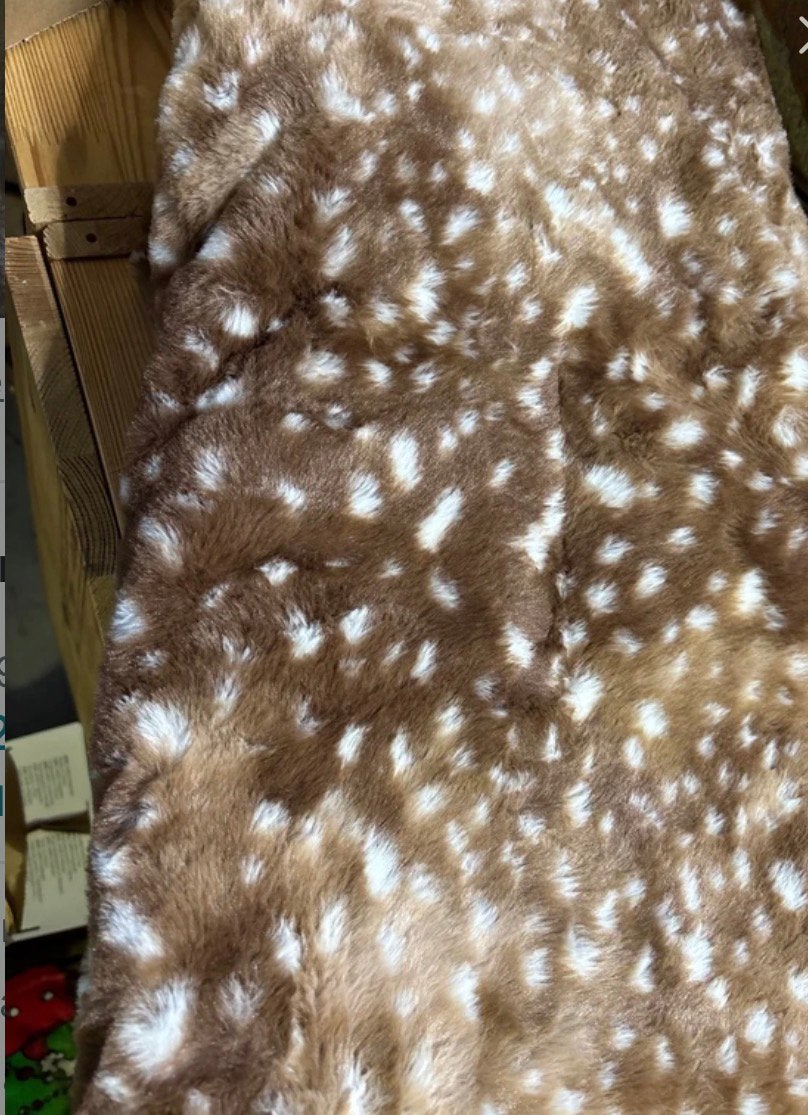 Action kleed - Bambi Hertenprint donker, 100 tot 150 cm, Bruin, Nieuw, Ophalen of Verzenden