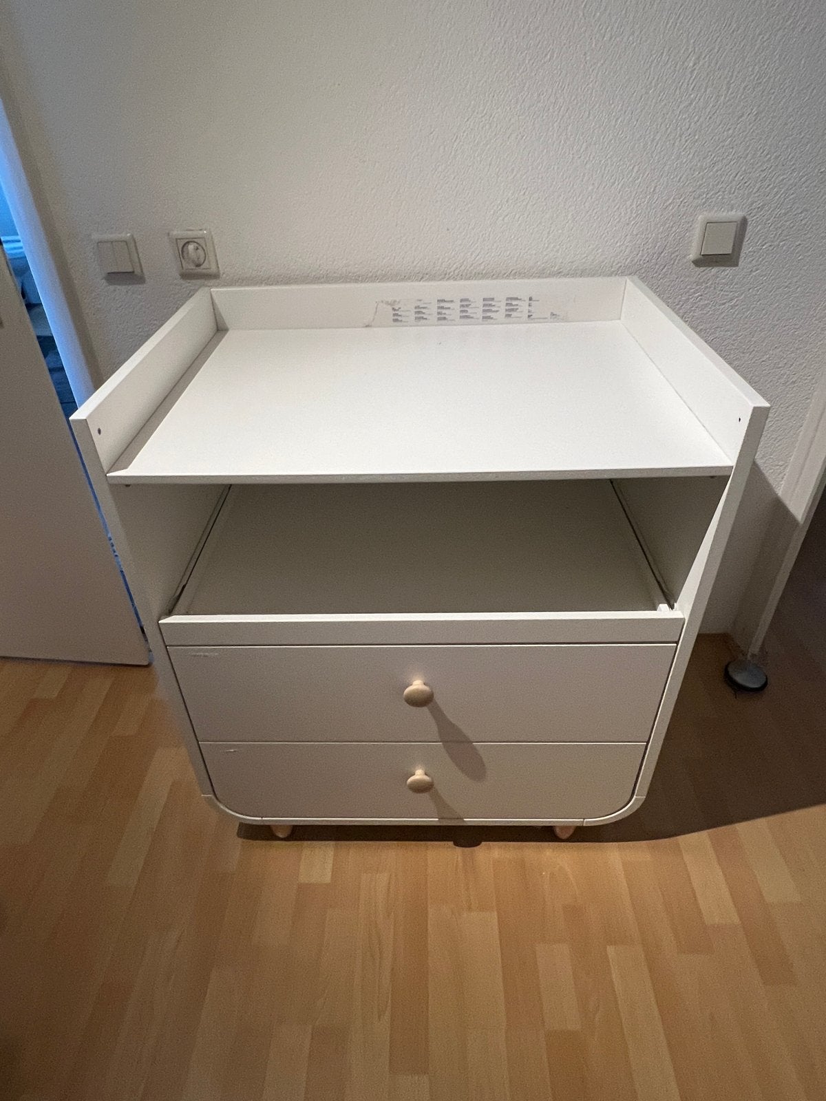 IKEA MYLLRA Commode met lades en aankleedkussen, Ophalen, 70 cm of meer, Zo goed als nieuw, 75 tot 100 cm