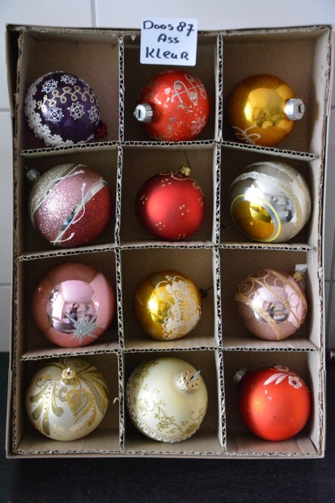 Kerstballen gekleurd Doos 87, Diversen, Ophalen of Verzenden, Zo goed als nieuw