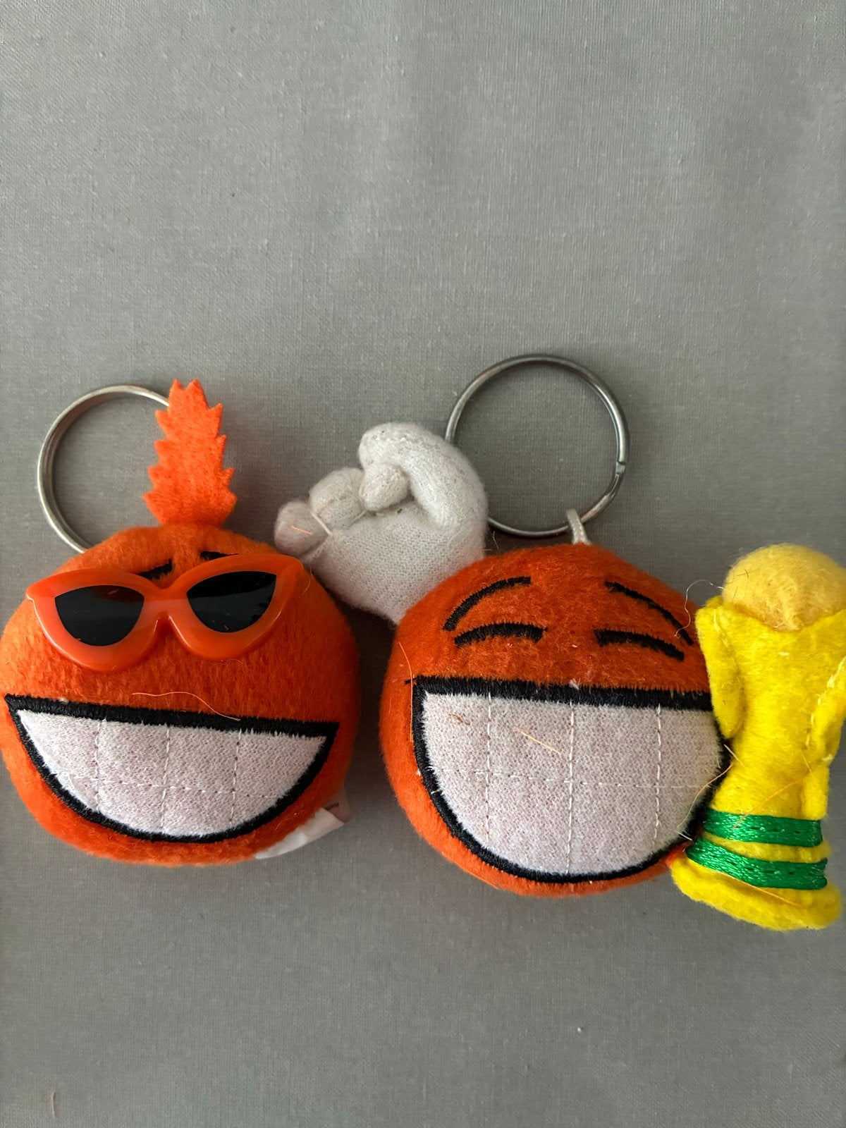 WK Voetbal Oranje Supporters twee Hoedjes & Sleutelhangers, Ophalen of Verzenden, Zo goed als nieuw, Overige binnenlandse clubs