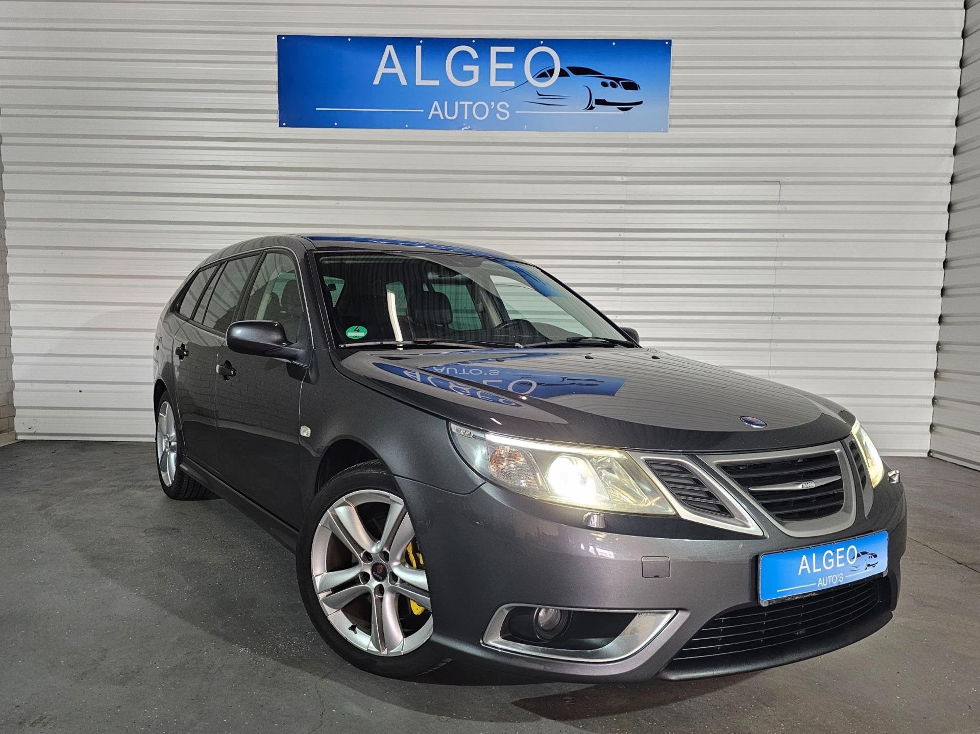 Saab 9-3 Sport Estate 2.0T Aero XWD Hirsch 240PK / Leder / X, 1998 cc, Gebruikt, Zwart, 4 cilinders