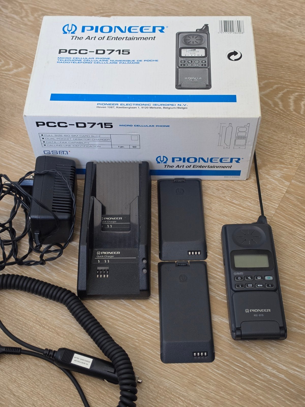 Pioneer PCC-D715 Retro GSM Fliptelefoon 1996 met accessoires, Telecommunicatie, Gebruikt, Geen camera, Inklapmodel, Ophalen of Verzenden