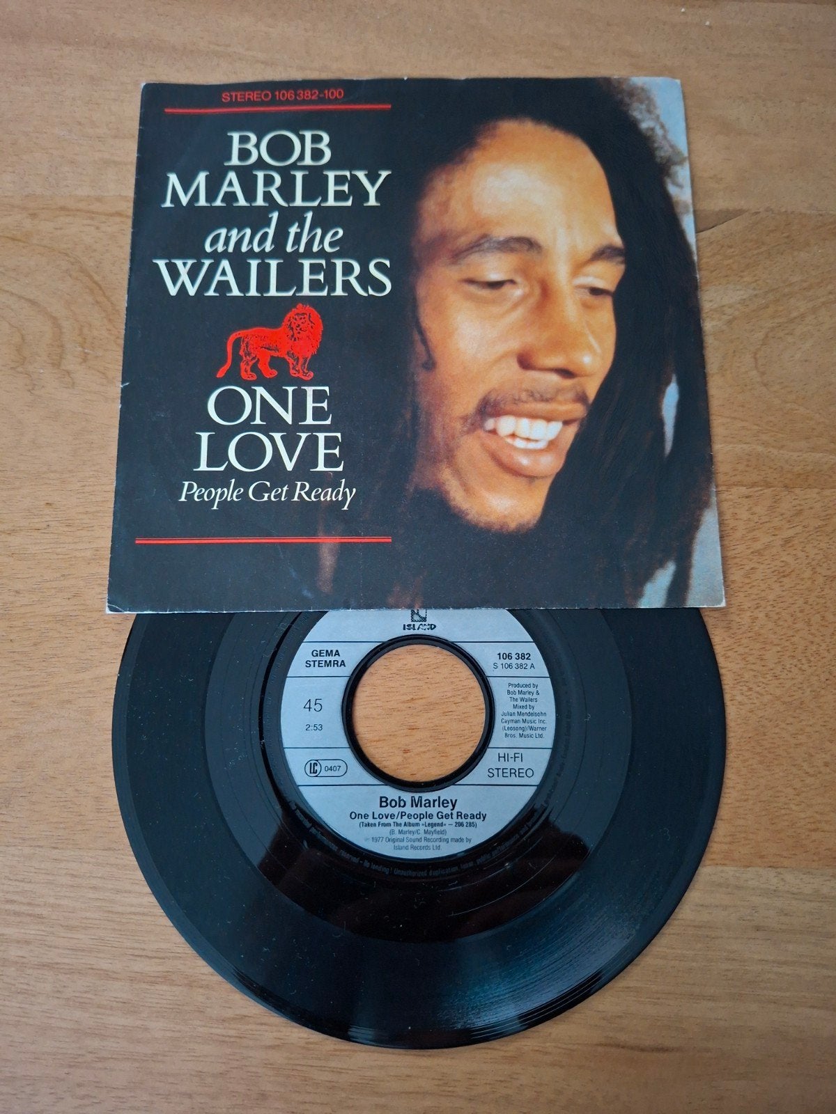 Bob Marley and the Wailers - One Love / People Get Ready 7", Gebruikt, 7 inch, Ophalen of Verzenden, Reggae en Ska