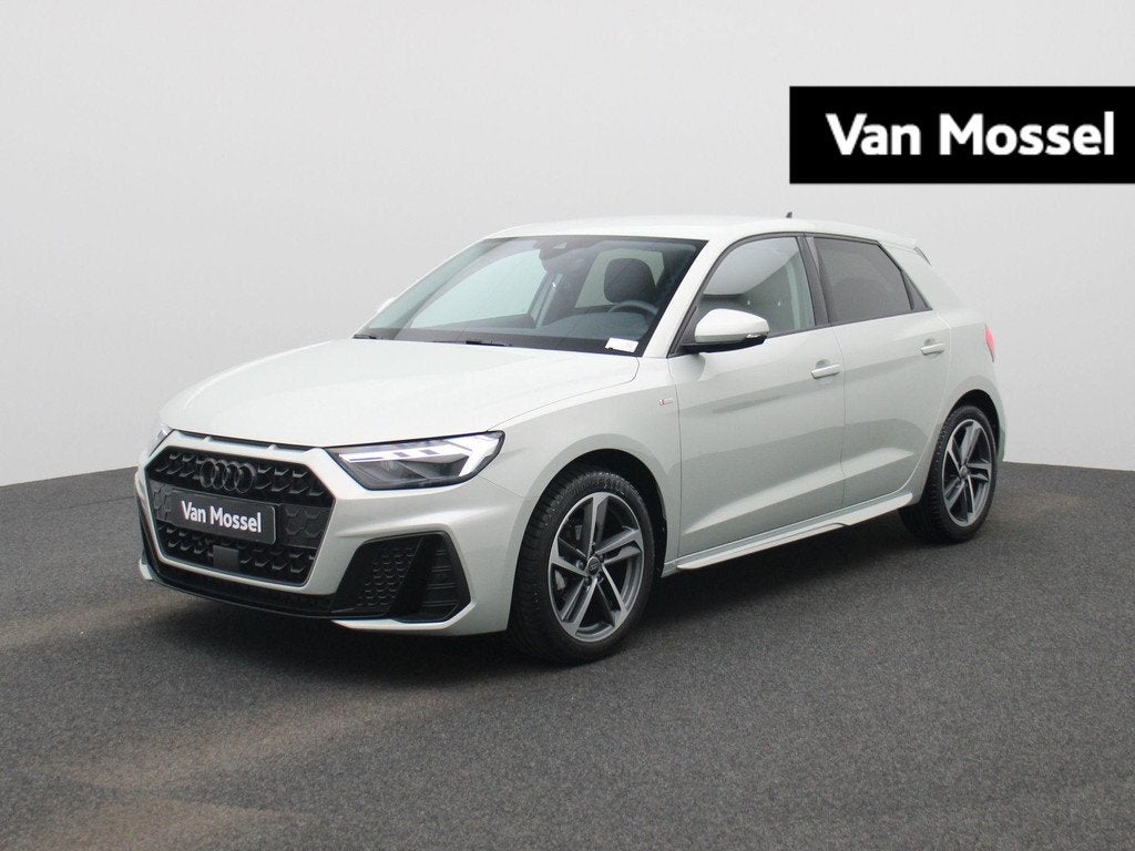 Audi A1 Sportback 25 TFSI S edition l Adaptive cruise contro, Auto's, Audi, 12 maanden, Euro 6, 95 pk, Leder en Stof
