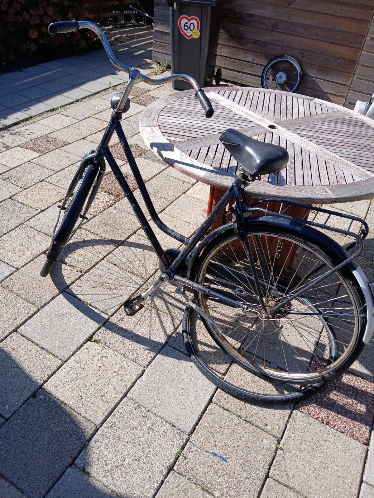 3 fietsen: Merida en klassieke damesfiets, Fietsen en Brommers, Ophalen of Verzenden, Gebruikt