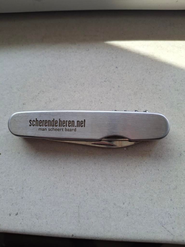 Nieuw zakmes met kurkentrekker en golfvork, Doe-het-zelf en Verbouw, Gereedschap | Handgereedschap, Nieuw, Ophalen of Verzenden