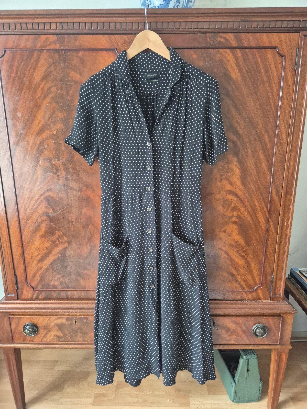Urban Outfitters jurk viscose M, Maat 38/40 (M), Zwart, Ophalen of Verzenden, Zo goed als nieuw