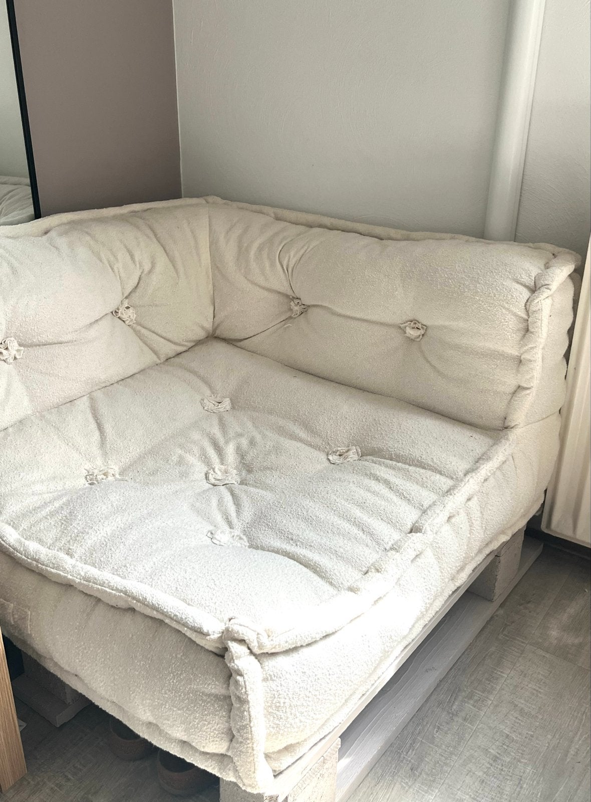 Comfortabele hoekbank van pallethout, Huis en Inrichting, Banken | Bankstellen, Eenpersoons, Minder dan 75 cm, Hoekbank, Ophalen of Verzenden