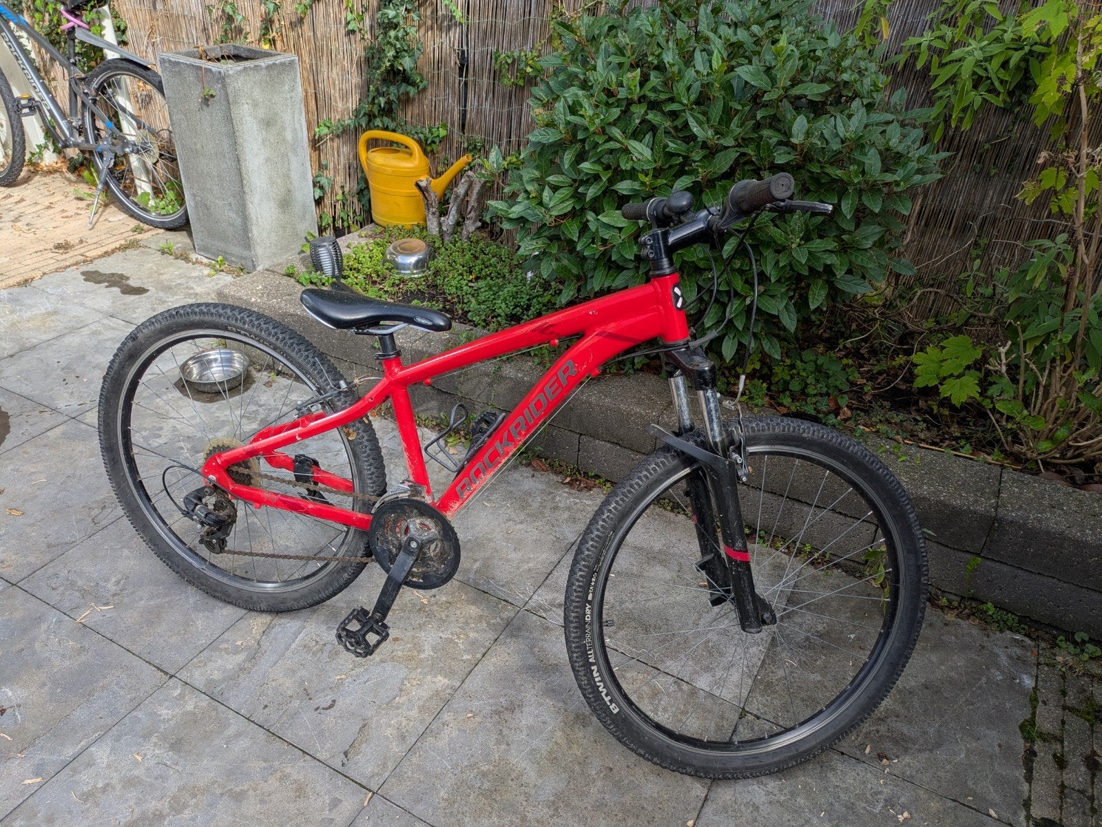 Rockrider ST100 kinder mountainbike - Gebruikt, maar stoer!, Fietsen en Brommers, Gebruikt, Hardtail, Velgrem, Dames