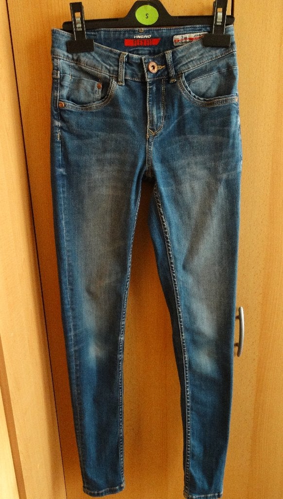 Vingino spijkerbroek, Kinderen en Baby's, Broek, Zo goed als nieuw, Vingino, Verzenden