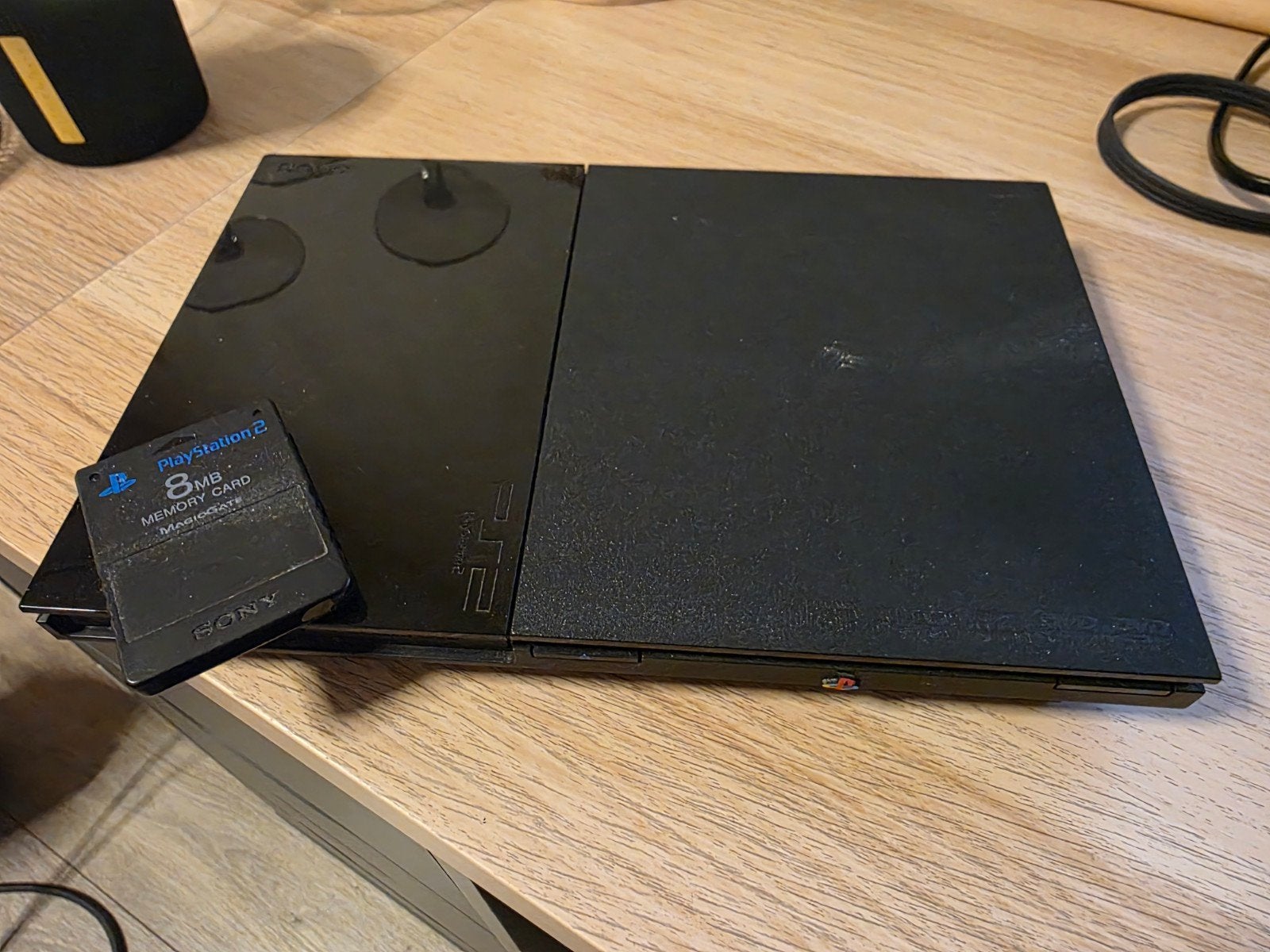 Sony PlayStation 2 Slim met 2 controllers en geheugenkaart, Spelcomputers en Games, Spelcomputers | Sony PlayStation 2, Gebruikt