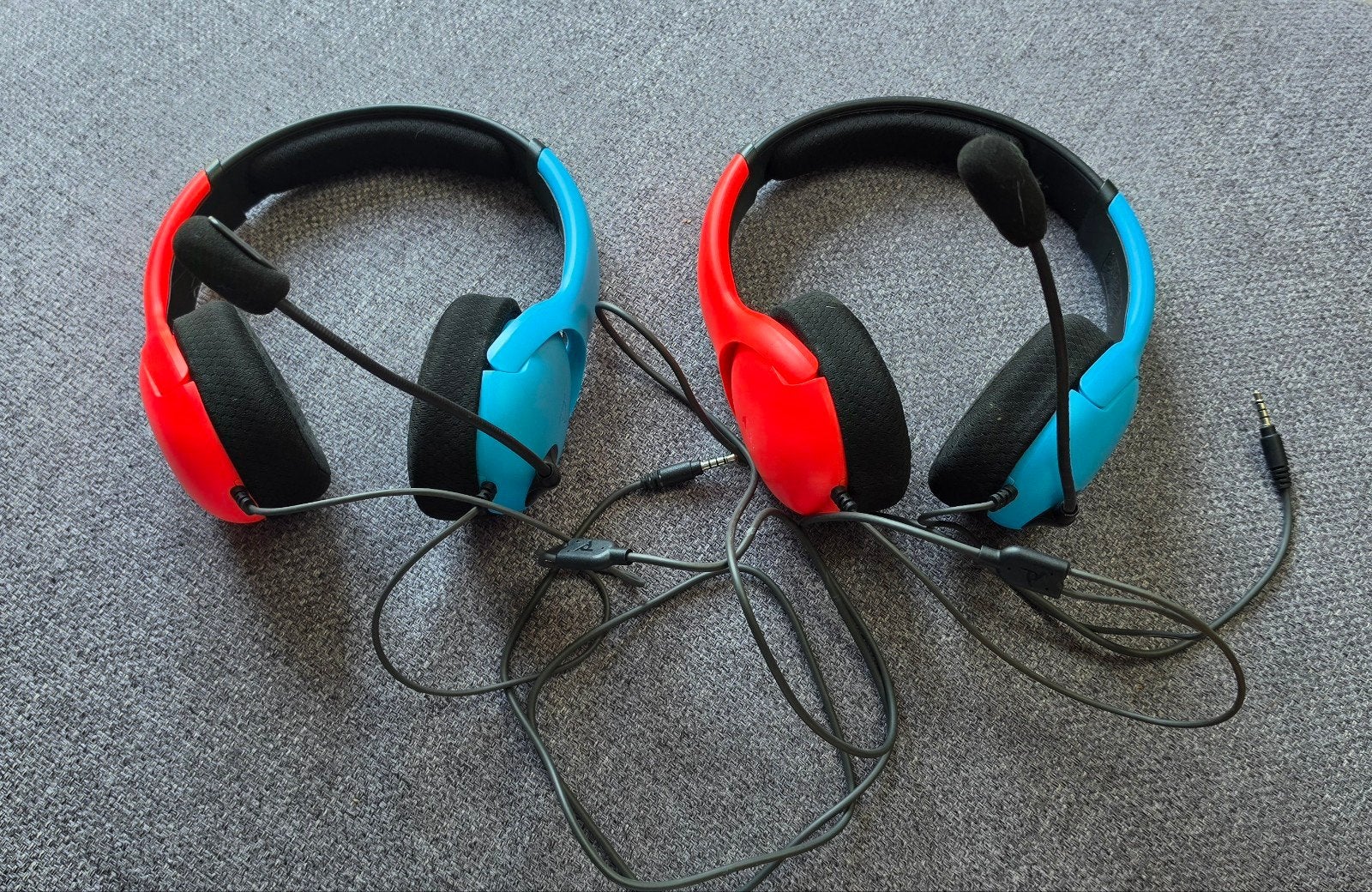 Nintendo Switch koptelefoon met microfoon - prima staat, Ophalen of Verzenden, Zo goed als nieuw, Switch, Overige typen