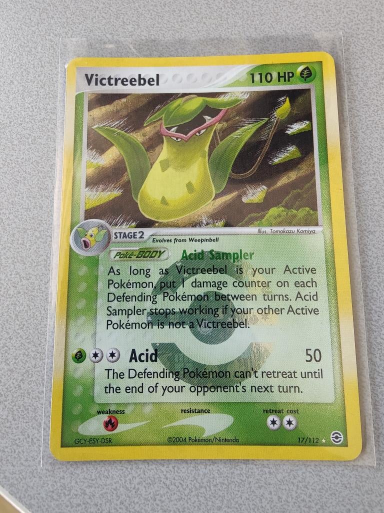 Victreebel 17/112 Fire red Leaf green Reverse, Ophalen of Verzenden, Zo goed als nieuw, Losse kaart, Foil