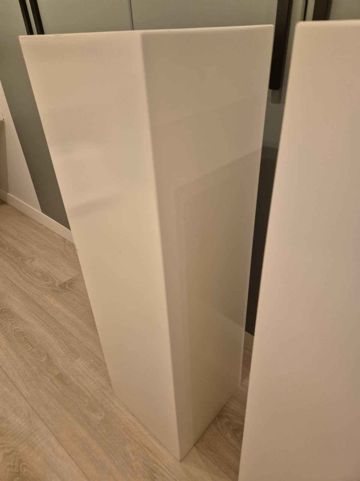 hoogglans witte mdf sokkel 30 bij 30 en 100 cm hoog, Ophalen, Gebruikt
