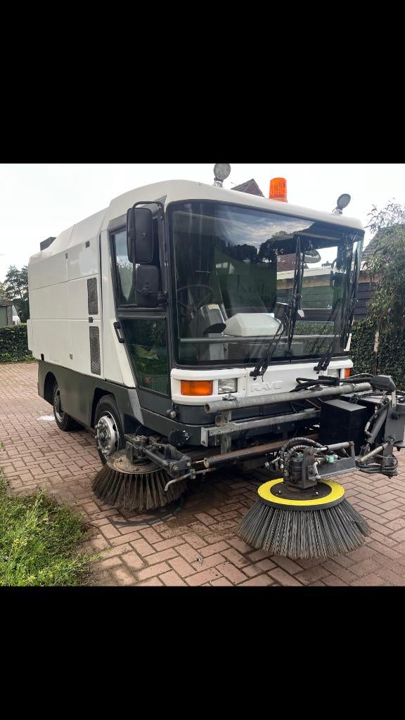 veegwagen Ravo 540, Ophalen