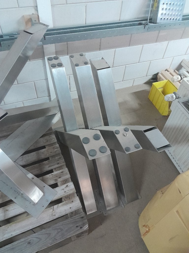 3 Kruis poten RVS, Ophalen, Tafelpoot, 50 tot 100 cm, Nieuw