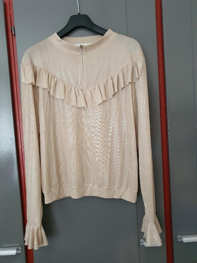 Delousion by Lou Blouse Champagne Ruches M, Ophalen of Verzenden, Zo goed als nieuw, Maat 38/40 (M), Beige