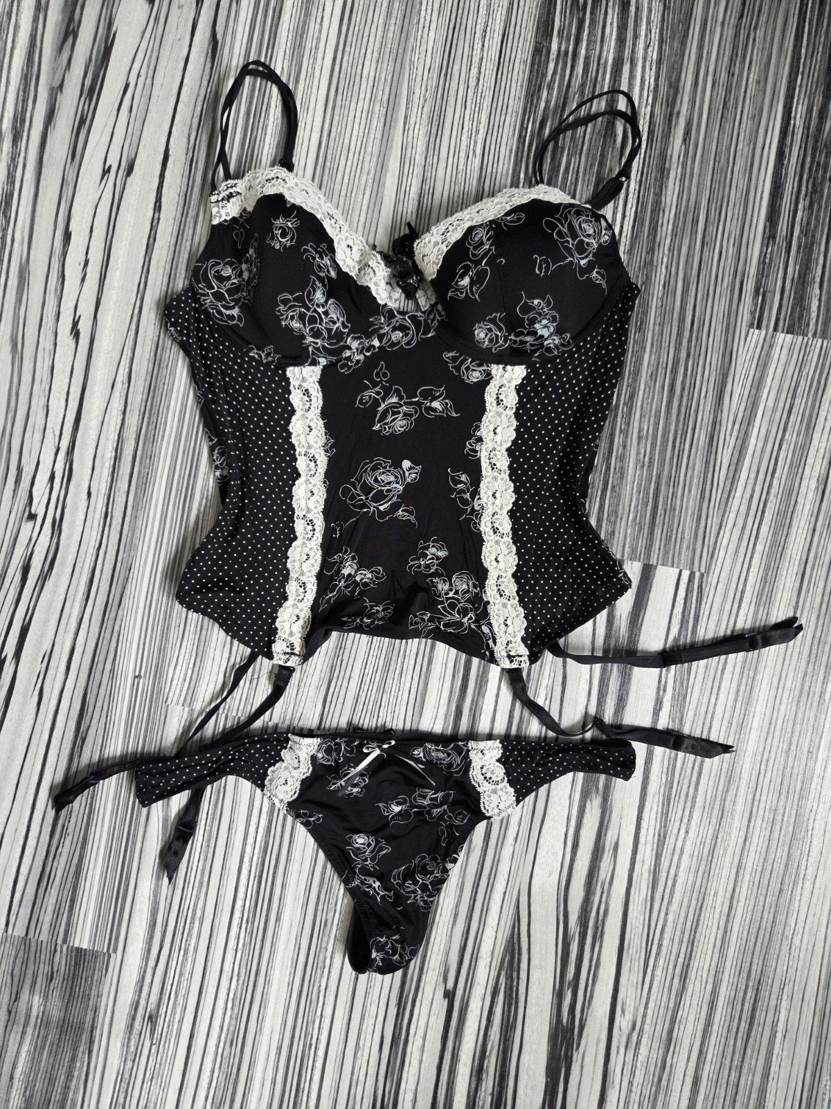 Corset en string, Verzenden, Zwart, String