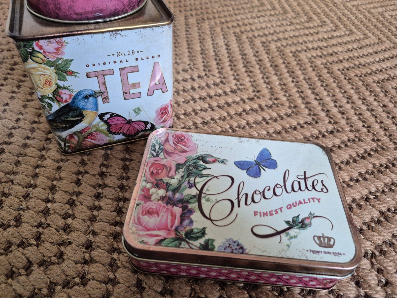 Set van 2 Nostalgia blikken: Thee & Chocolade, Verzamelen, Ophalen of Verzenden, Gebruikt, Thee, Overige merken