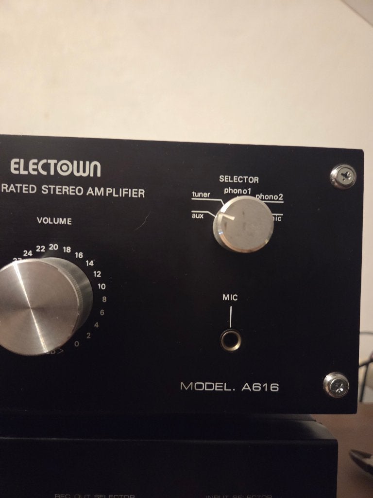 Electown Integrated Stereo Amplifier A616 (1977), Audio, Tv en Foto, Versterkers en Receivers, Zo goed als nieuw, Ophalen, Overige merken