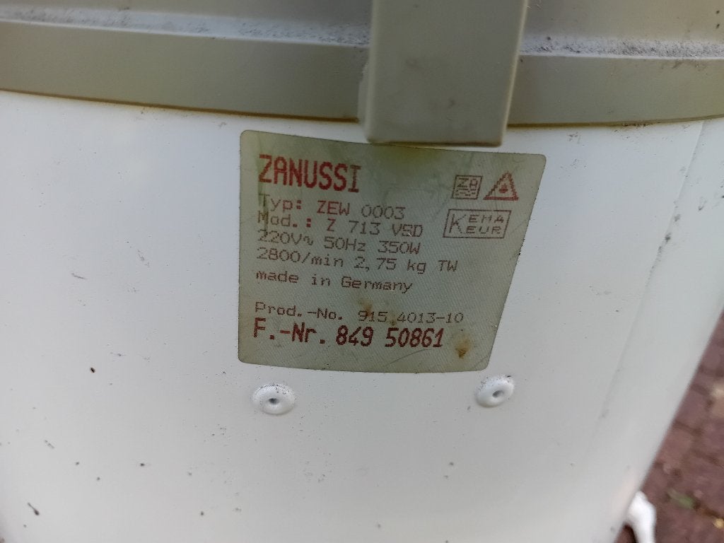 Zanussi cenrtifuge, Ophalen, 45 tot 50 cm, Gebruikt, Minder dan 45 cm
