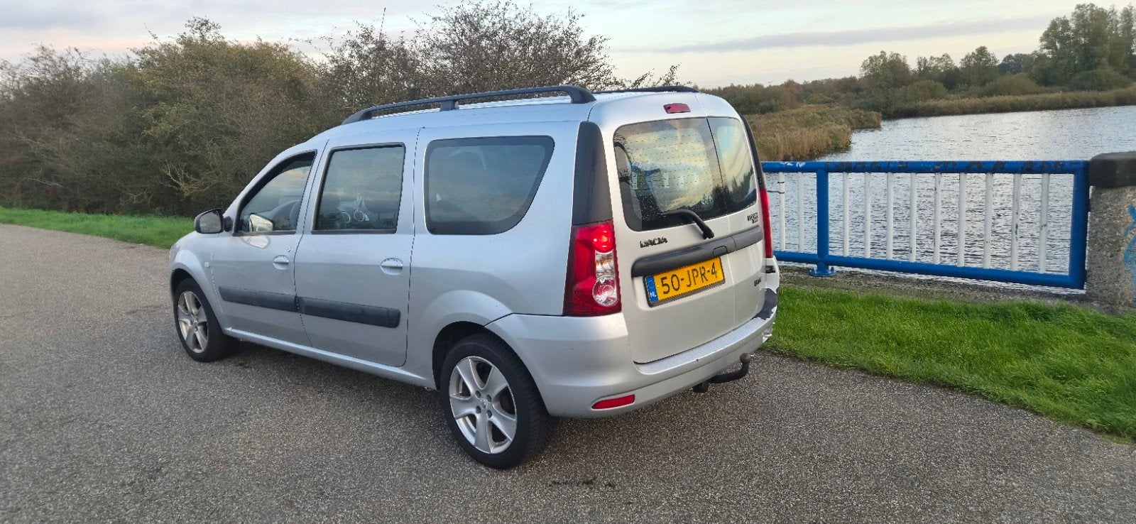 Dacia Logan 1.6 16V MCV 77KW 5P 2009 Grijs, Auto's, Stof, 4 cilinders, 635 kg, Logan