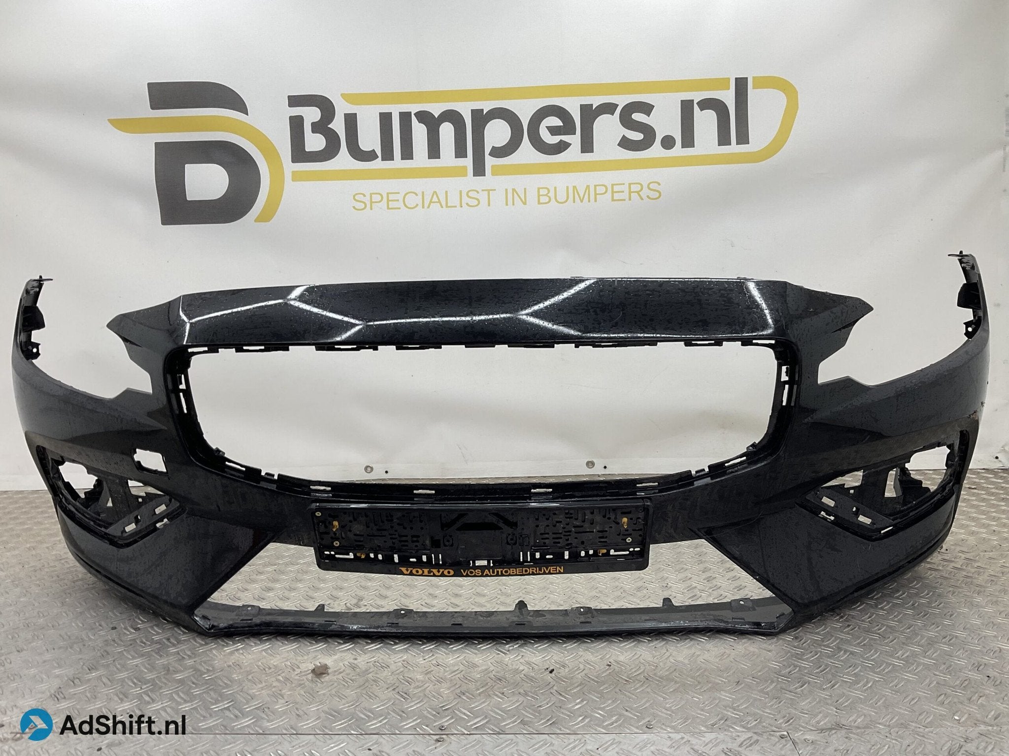 Bumper Volvo S60 V60 2018-2022 31690589 Voorbumper E5-18772, Bumper