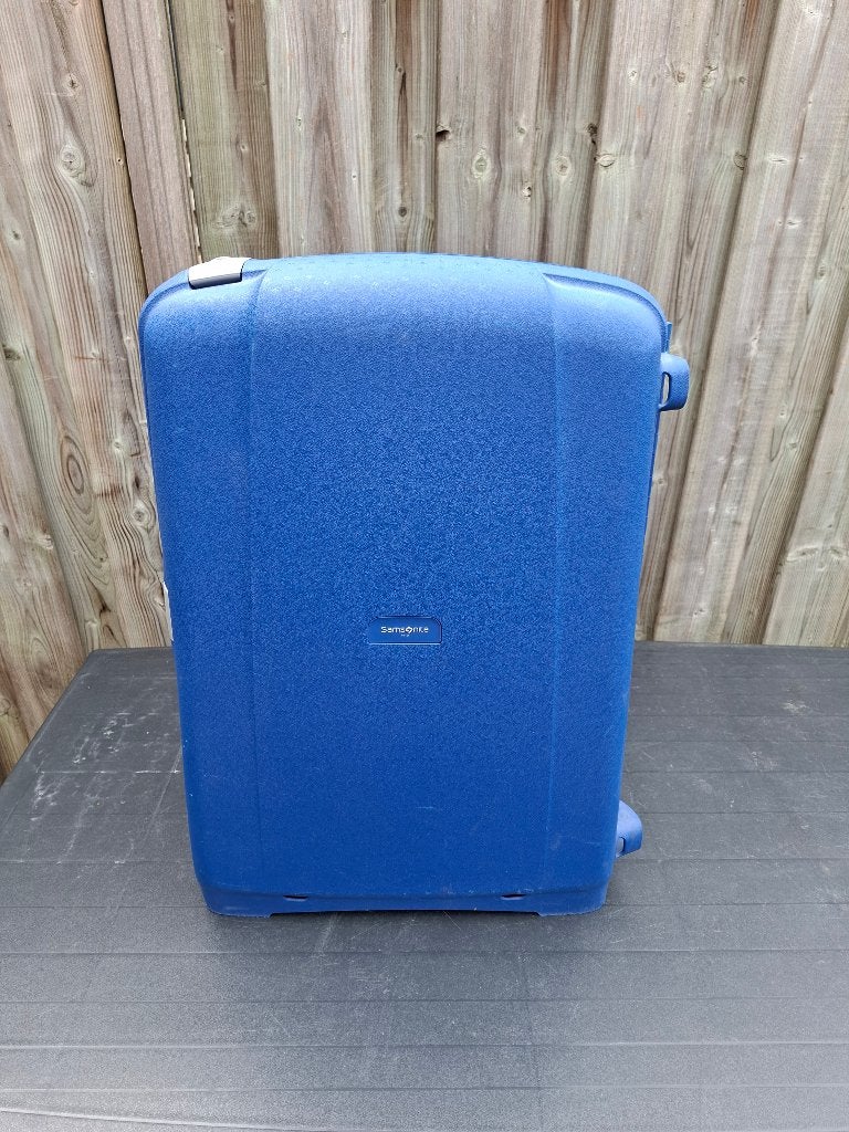 Samsonite Aeris reiskoffer in de kleur Vivid Blue., 45 tot 55 cm, Zo goed als nieuw, Slot, Zacht kunststof
