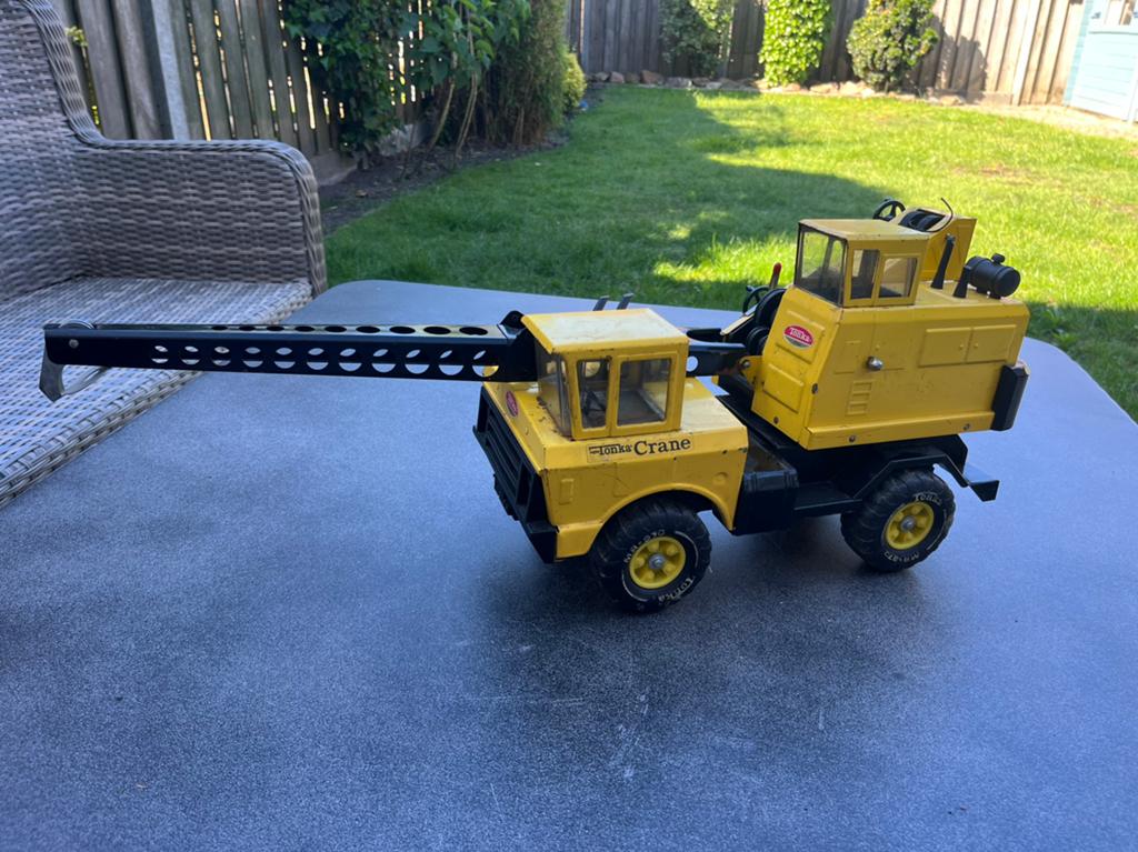 Tonka kraan vrachtwagen met vakwerkgiek, Antiek en Kunst, Antiek | Speelgoed, Ophalen of Verzenden
