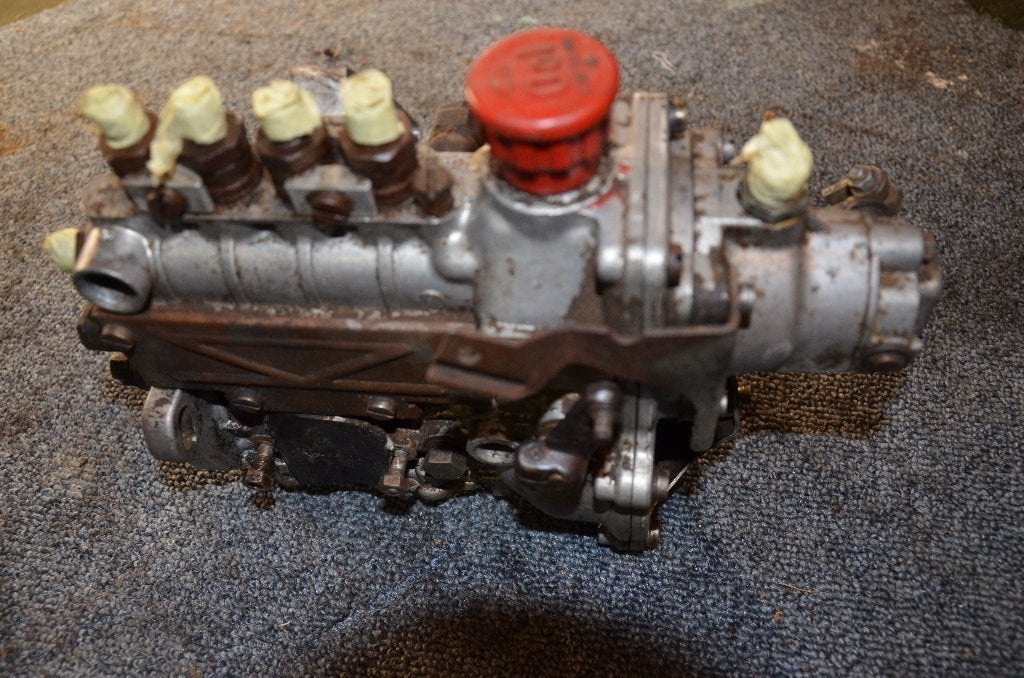 Mercedes brandstofpomp OM 615 voor o.a. W115 W123, Ophalen of Verzenden, Gebruikt