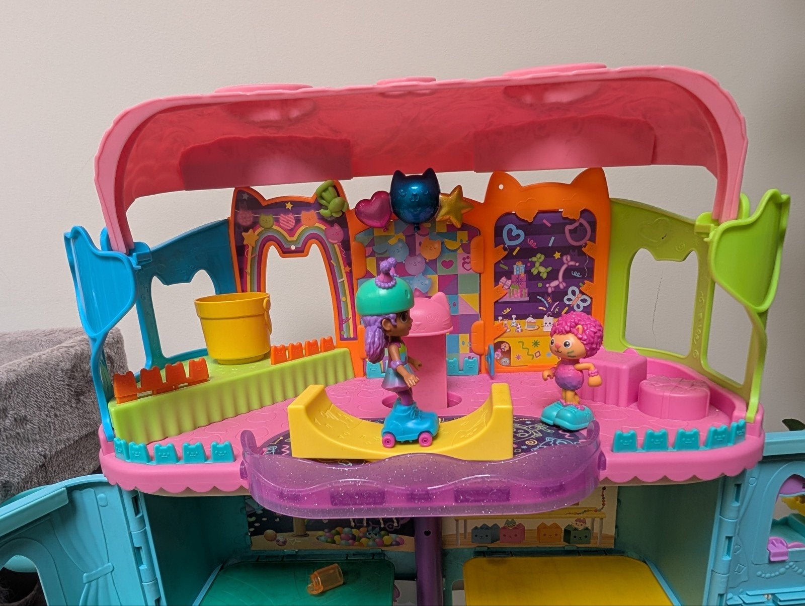 Groot Gabby's Poppenhuis met veel extra's, Kinderen en Baby's, Ophalen of Verzenden, Gebruikt, Meisje