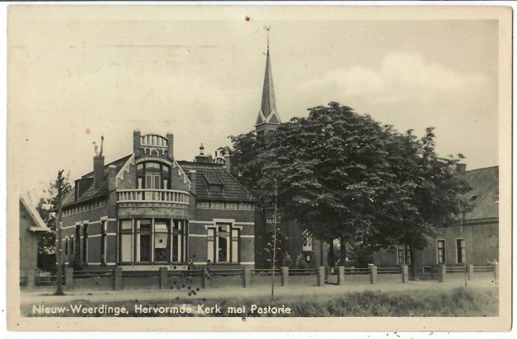 Nieuw-Weerdinge - Hervormde kerk met Pastorie, Verzenden, 1940 tot 1960, Gelopen, Drenthe