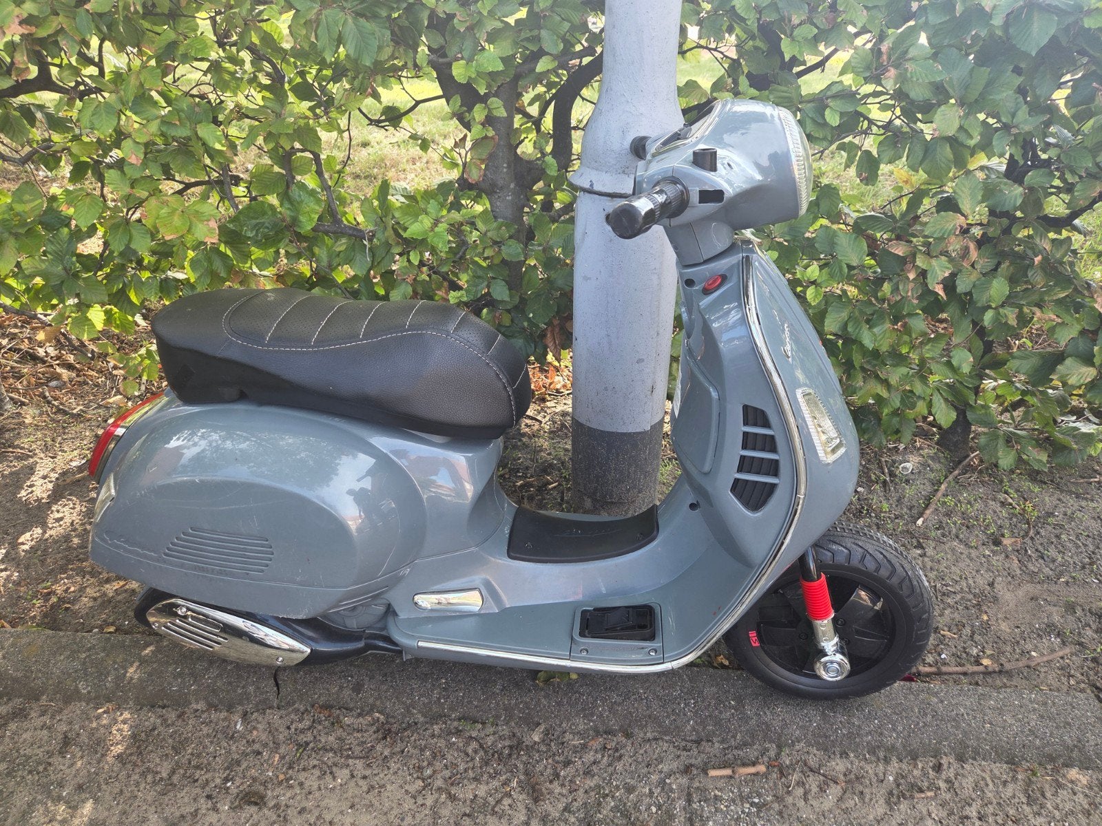 Kinder Vespa scooter zonder accu - voor de handige klusser, Kinderen en Baby's, Zo goed als nieuw