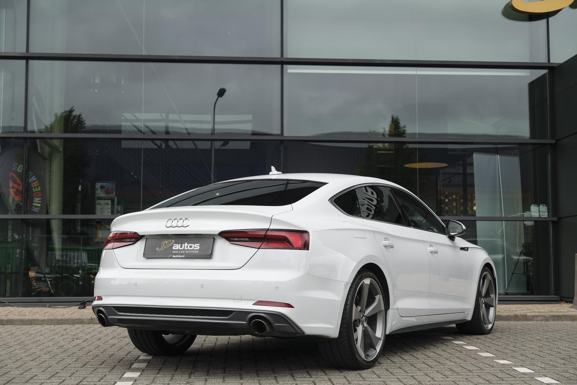 Audi A5 Sportback 2.0 TFSI 190pk S-line Carplay 20" LMV Roto, Auto's, Audi, Gebruikt, 1984 cc, Automatische klimaatregeling, Wit