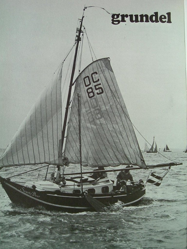 Plezierig varen, ronde en platbodemjachten., Verzamelen, Ophalen of Verzenden, Gebruikt, Zeilboot, Boek of Tijdschrift