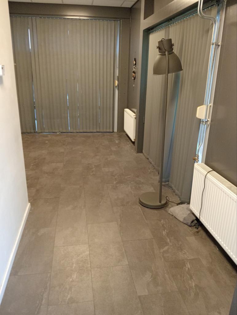 Te huur een grote kamer met aparte eigen grote keuken, Huizen en Kamers