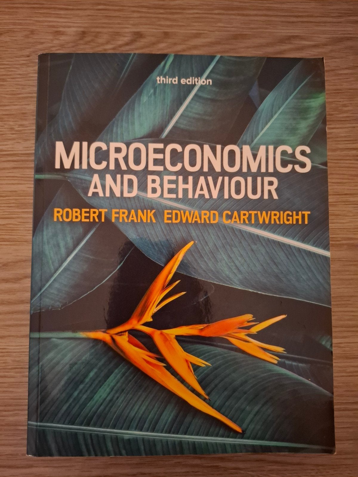 Microeconomics and Behaviour - Frank & Cartwright, Ophalen of Verzenden, Zo goed als nieuw, WO, Robert H. Frank en Edward Cartwright