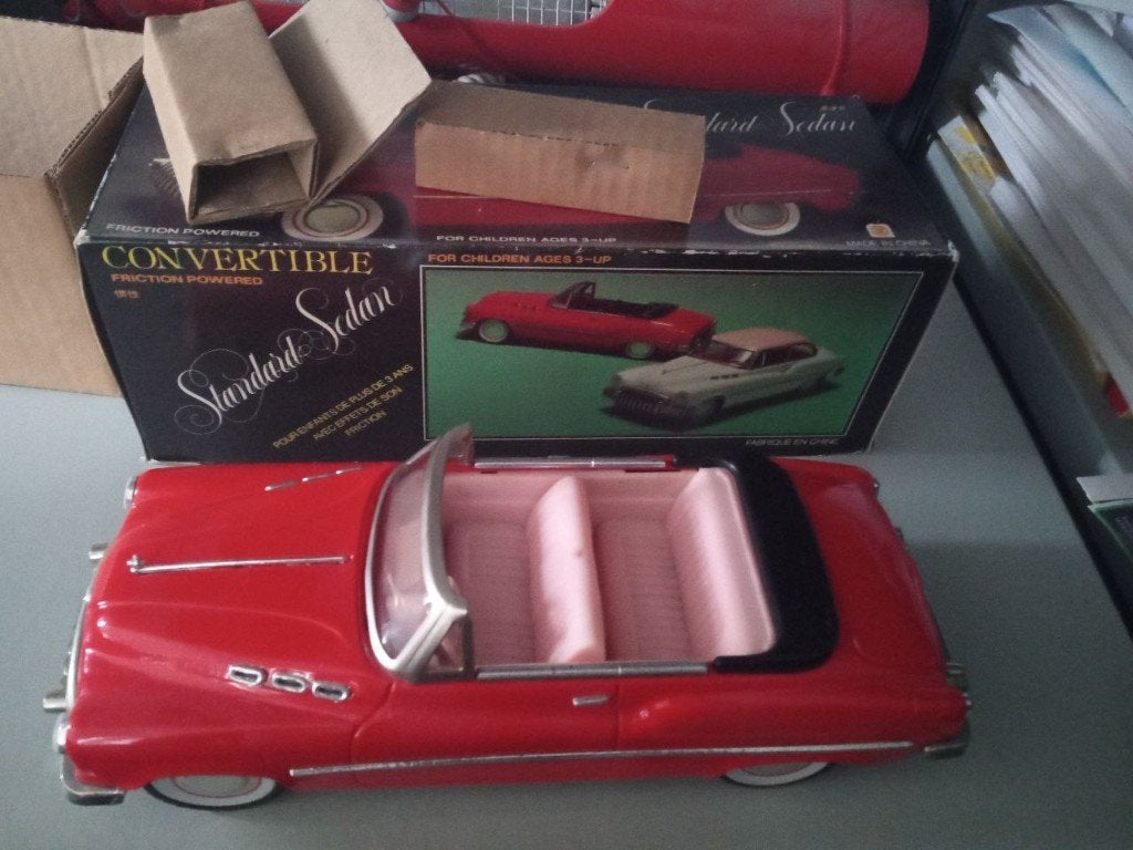 Blikken frictie cabriolet auto in originele doos,, Verzamelen, Blikken, Ophalen of Verzenden, Nieuw, Overige