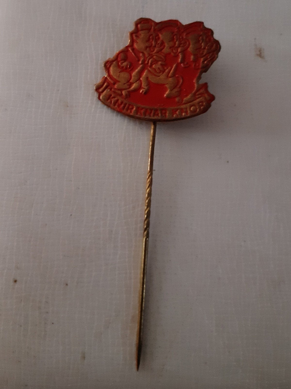 Speldje Knir, Knar en Knor, Ophalen of Verzenden, Zo goed als nieuw, Figuurtje, Speldje of Pin