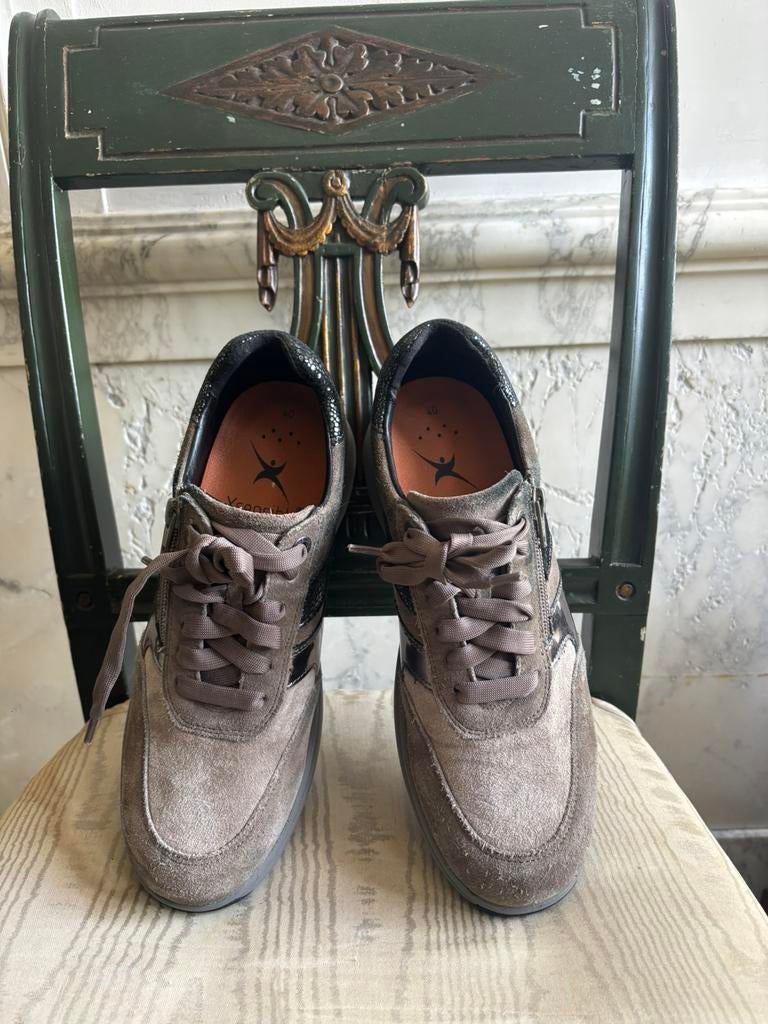 Xsensible taupe maat 40, Kleding | Dames, Ophalen of Verzenden, Zo goed als nieuw, Bruin, Sneakers of Gympen