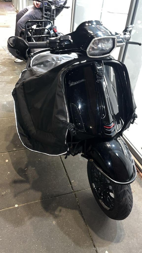 Vespa Beenkleed, Ophalen of Verzenden, Zo goed als nieuw, Benzine