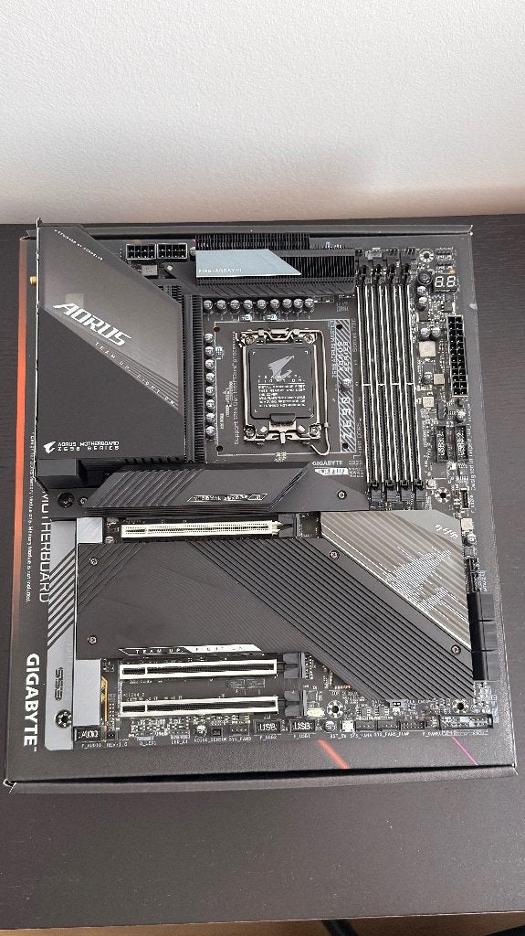Gigabyte Z690 AORUS MASTER, LGA 1700, Ophalen of Verzenden, Zo goed als nieuw, ATX