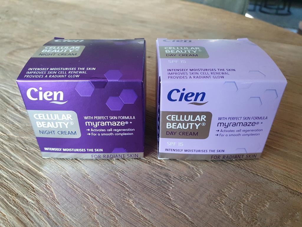 Cien dagcrème en nachtcreme met MYRAMAZE, Sieraden, Tassen en Uiterlijk, Uiterlijk | Gezichtsverzorging, Ophalen of Verzenden