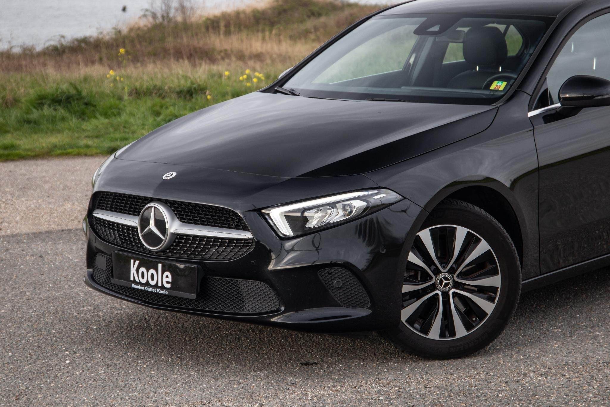 Mercedes-Benz A-klasse 250 e Business Line AUTOMAAT / LEDER, Dealer onderhouden, Gebruikt, 16 kWh, Leder en Stof