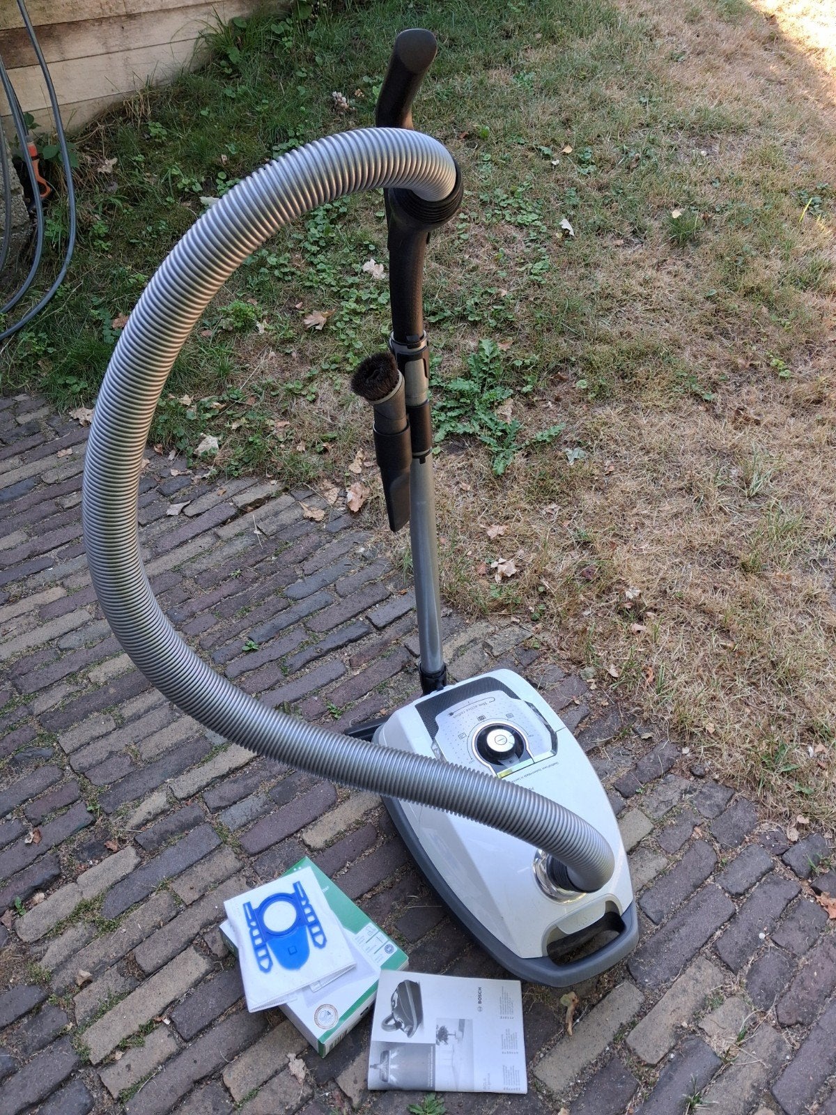 Bosch in,genious pro silence 59 pure air stofzuiger, Witgoed en Apparatuur, Stofzuigers, Gebruikt, Bosch, Minder dan 1200 watt