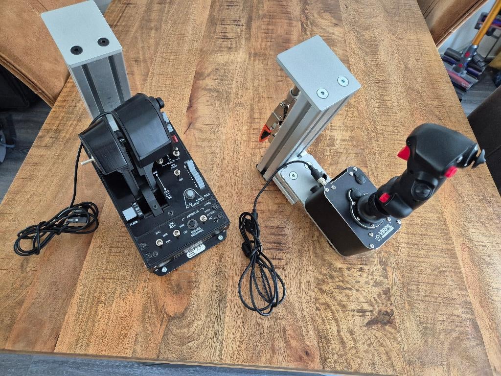 Virpil joystick Warthog throttle  met Monstertech mounts, Computers en Software, Joysticks, Ophalen of Verzenden, Gebruikt, VIRPIL