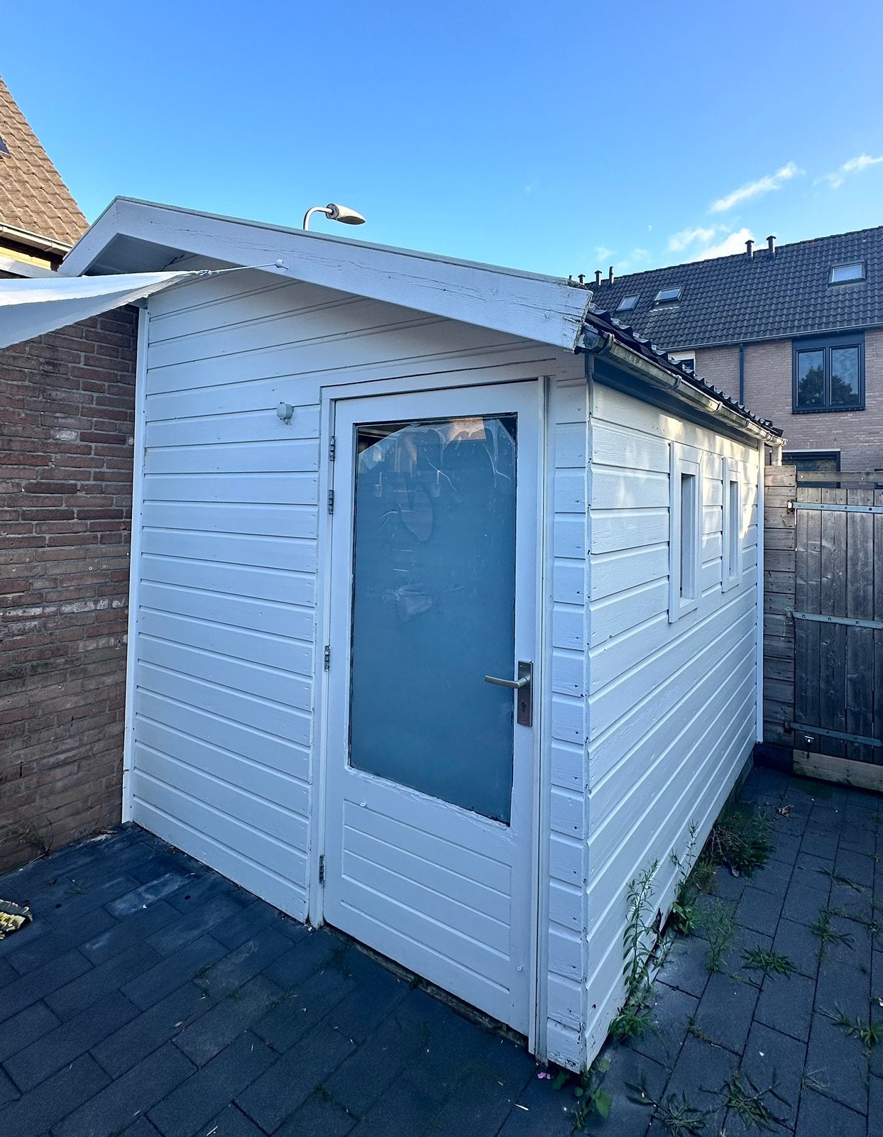 Ruim houten tuinschuur met ramen en werkbanken, Tuin en Terras, Tuinhuizen, Ophalen, 250 tot 500 cm, Schuur, 2 ramen