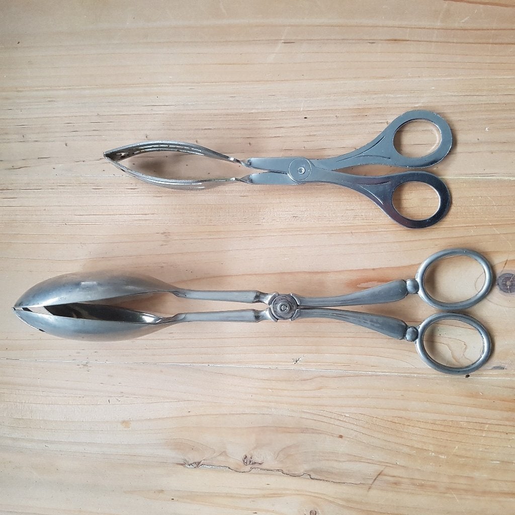 2x tangen 1x 28cm h x 7,5 cm b merk Eales Silver Plated, Ophalen